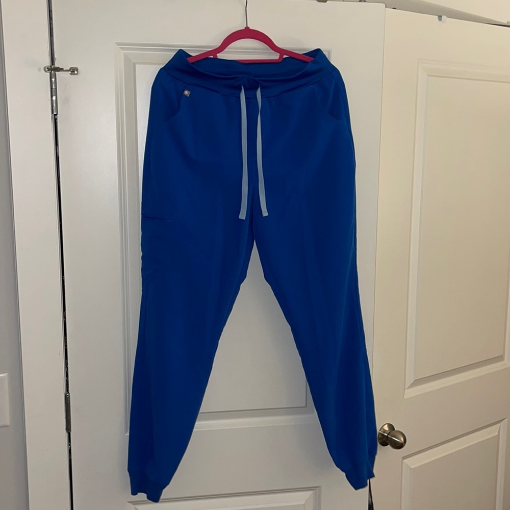 Figs Zamora Joggers in Medium Tall